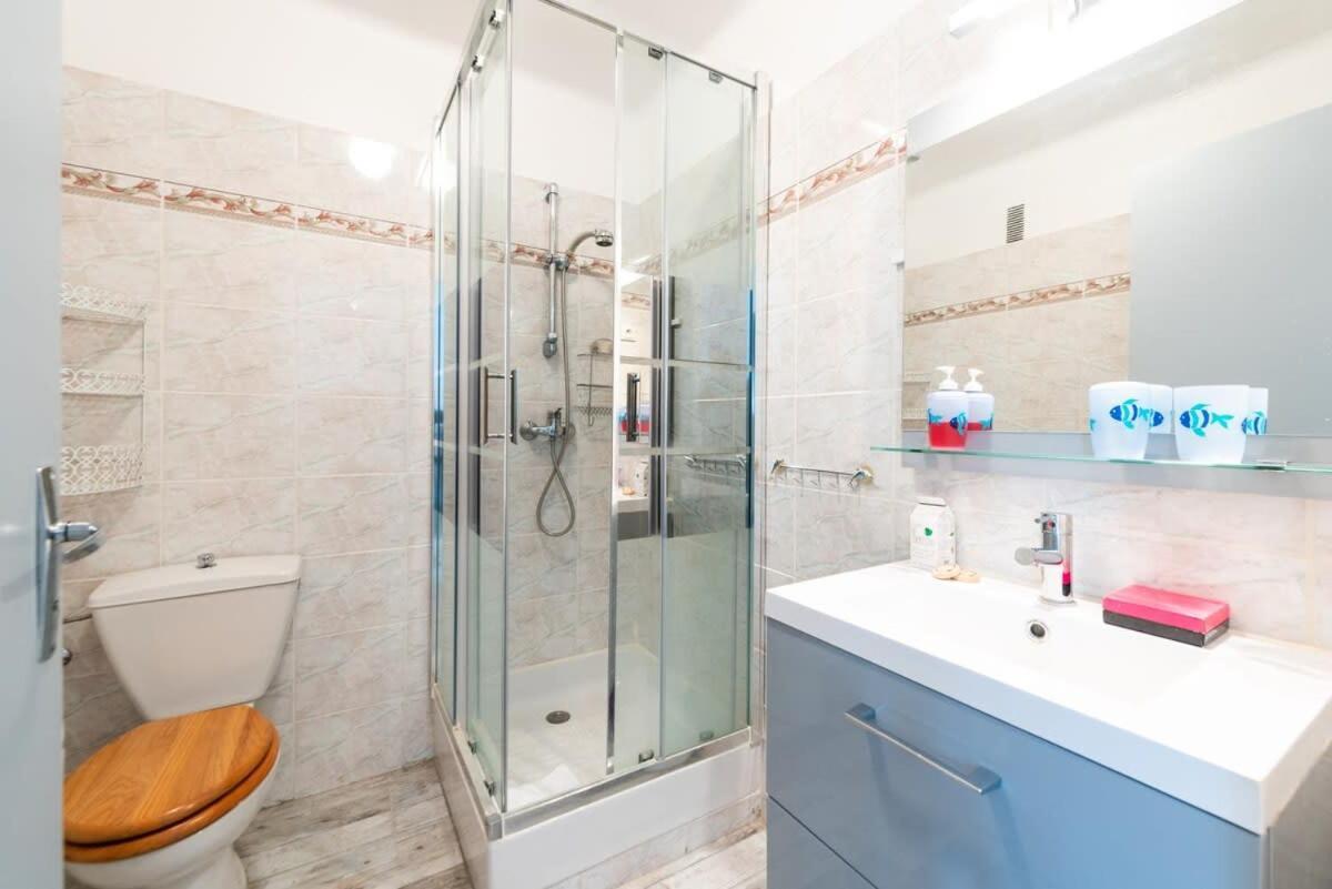 Apartamento Le Royal Adorable Avec Terrasse, Parfait Pour Les Couples Et A Deux Pas De La Croisette *
