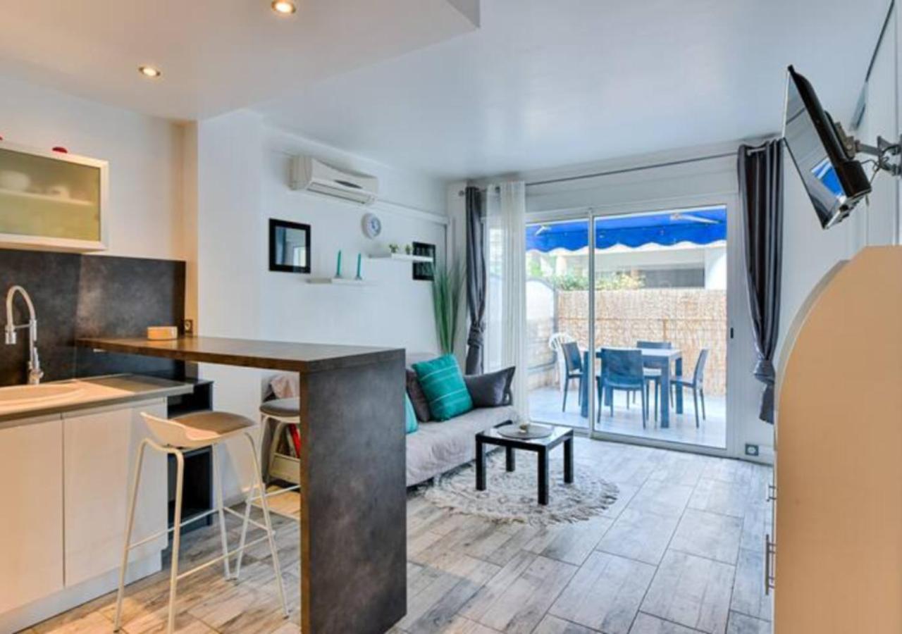 Appartamento Le Royal Adorable Avec Terrasse, Parfait Pour Les Couples Et A Deux Pas De La Croisette *