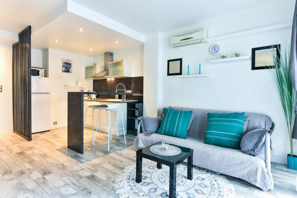 Appartamento Le Royal Adorable Avec Terrasse, Parfait Pour Les Couples Et A Deux Pas De La Croisette *